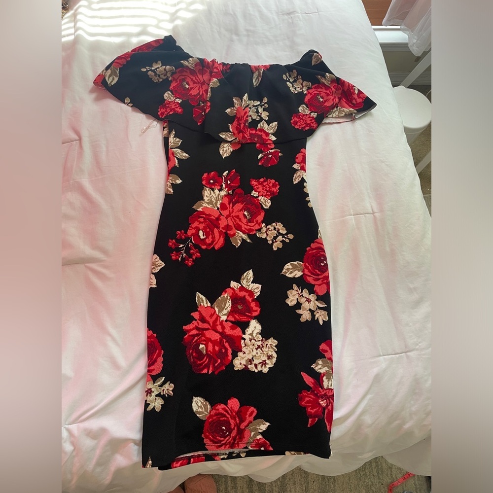 AlmostFamous Black Floral Midi Dress with Ruffle Top